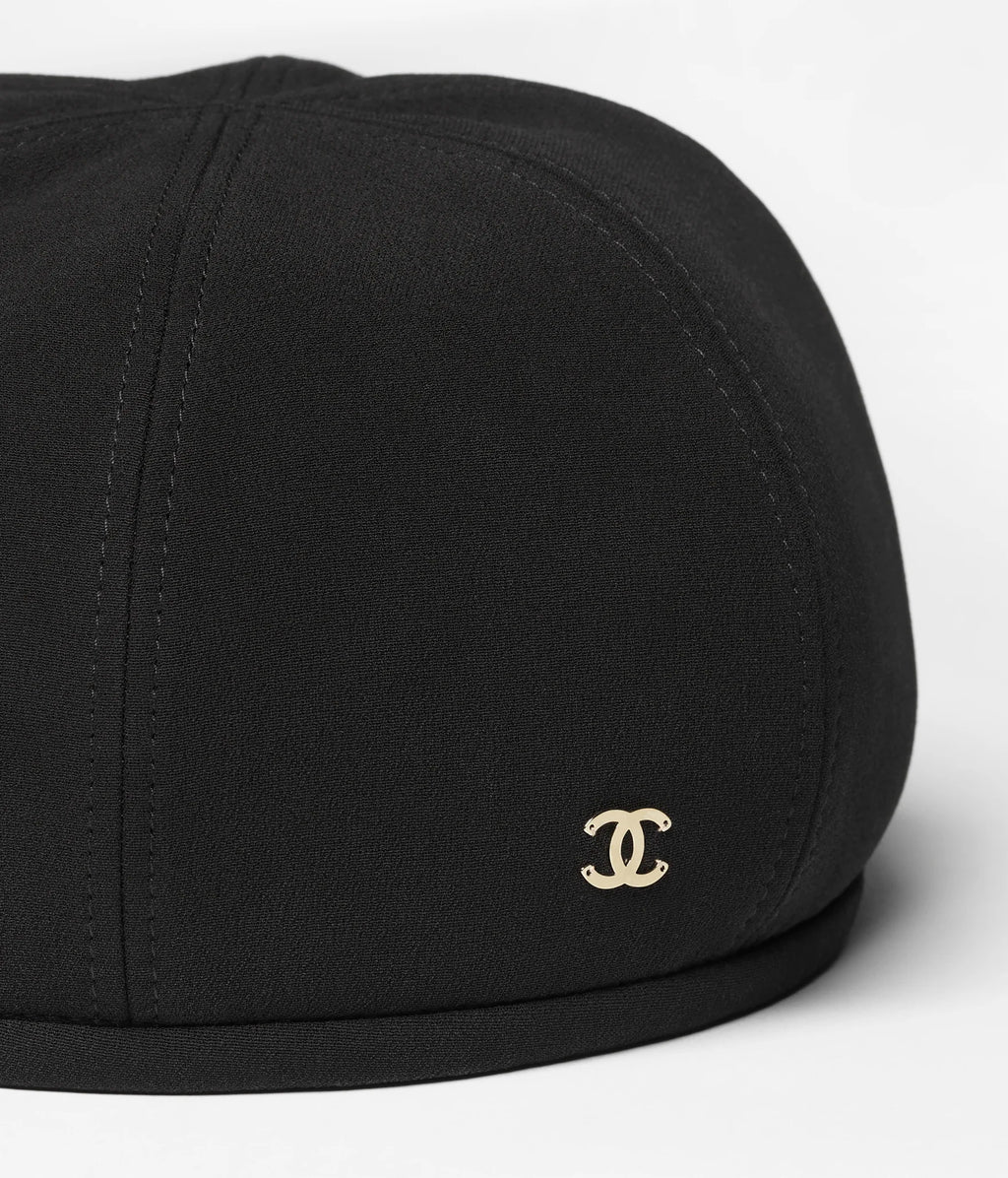 Chanel Women's Fall/Winter Fashion Classic Solid Color Metal Logo Beret Hat  Accessories #78924
