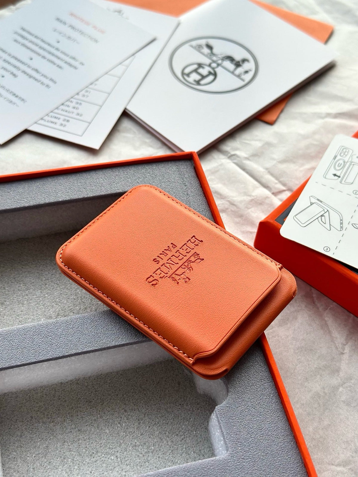 MagSafe Phone Wallet Stand