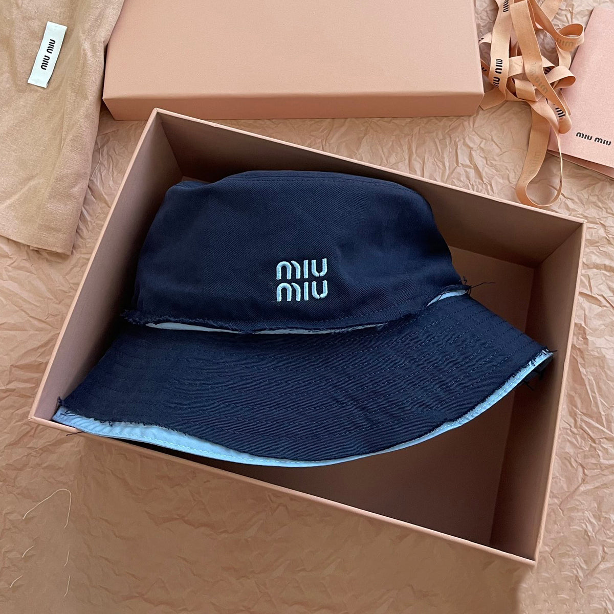 MiuMiu Men's And Women's Spring/summer Fashion Casual Color Block Logo Embroidered Pattern Canvas Patchwork Design Fisherman's Hat Hat Accessories #79399