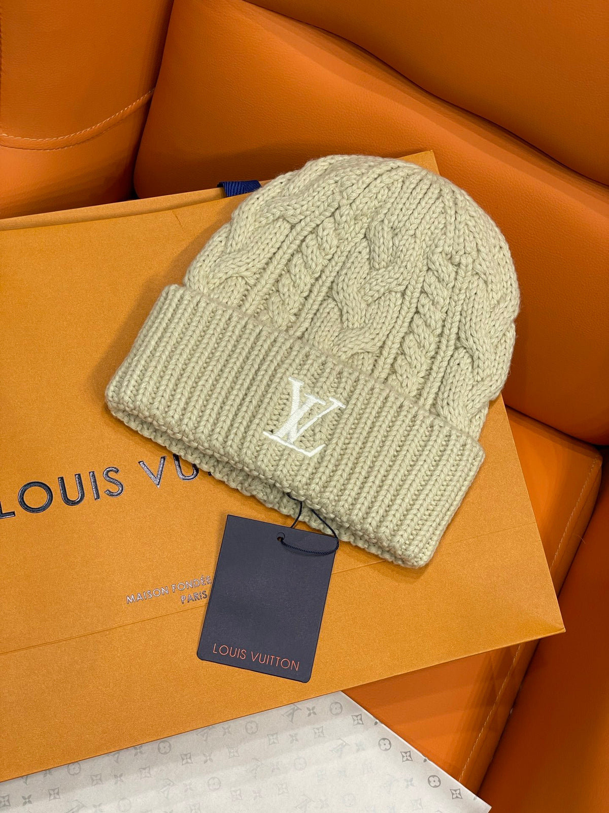 Louis Vuitton Only LV Mini Cable Beanie Hats #334493