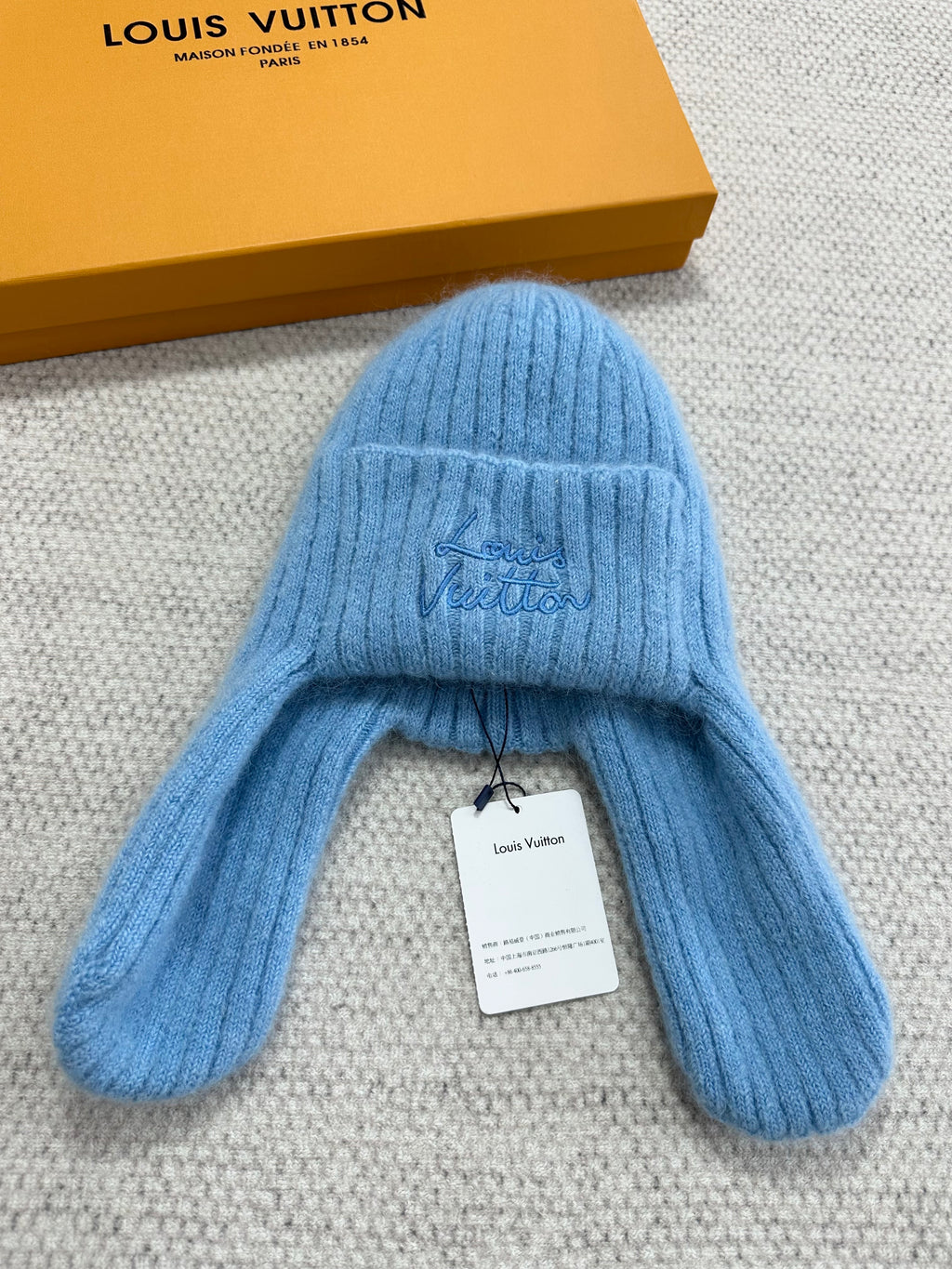 Louis Vuitton Script Beanie Hat Accessories #333616
