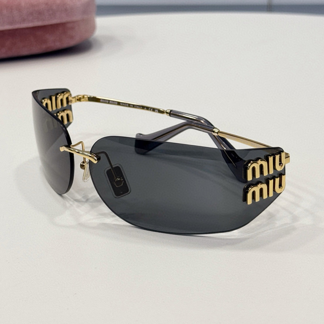 MiuMiu Men's And Women's Classic Minimalist Sunglasses That Perfectly Blend Simplicity And Fashion Featuring An Irregular Shape Design  Accessories Casual Glasses #78199