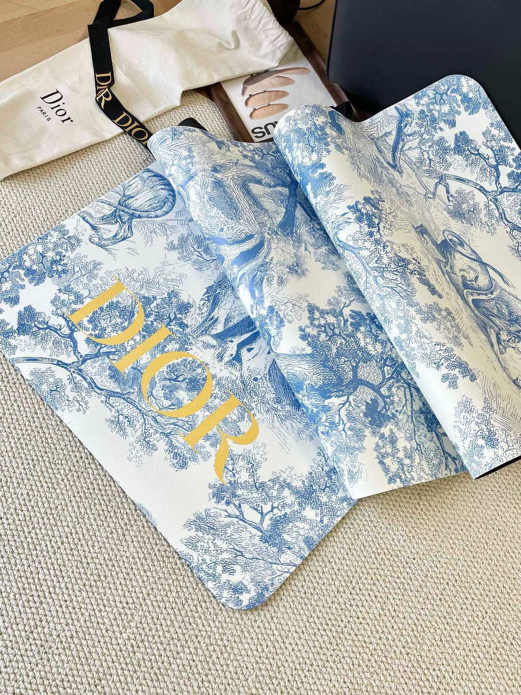 Toile de Jouy Yoga Mat