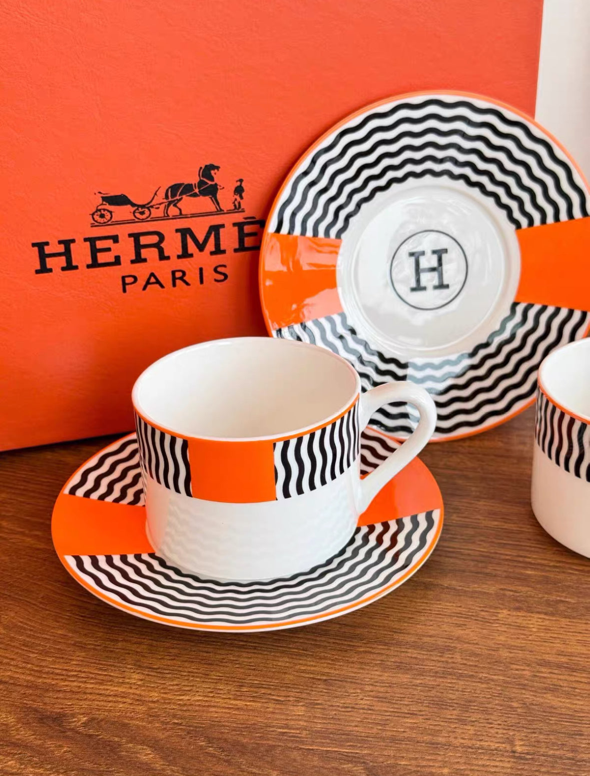 H Déco Tea Cup & Saucer Set