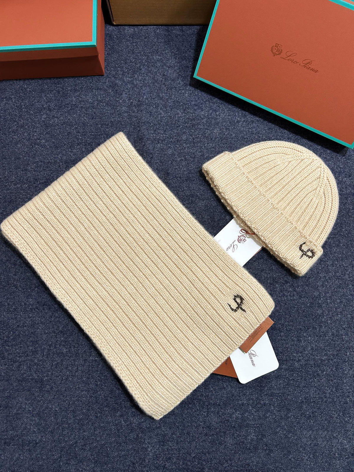 Loro Piana Gorro Cachemira Logo Hat #334048