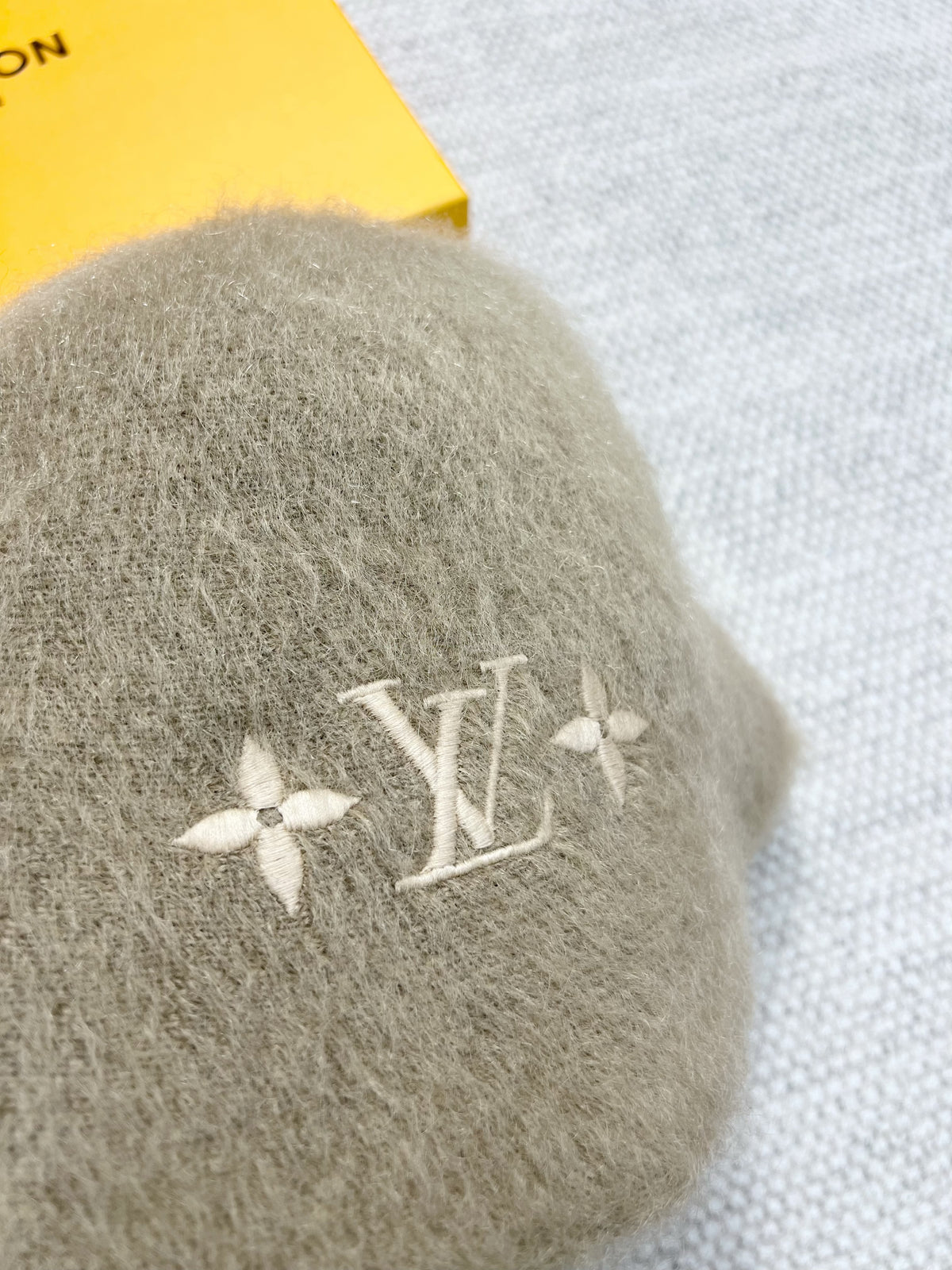 Louis Vuitton LV Fluffy Hat M1184M #297397