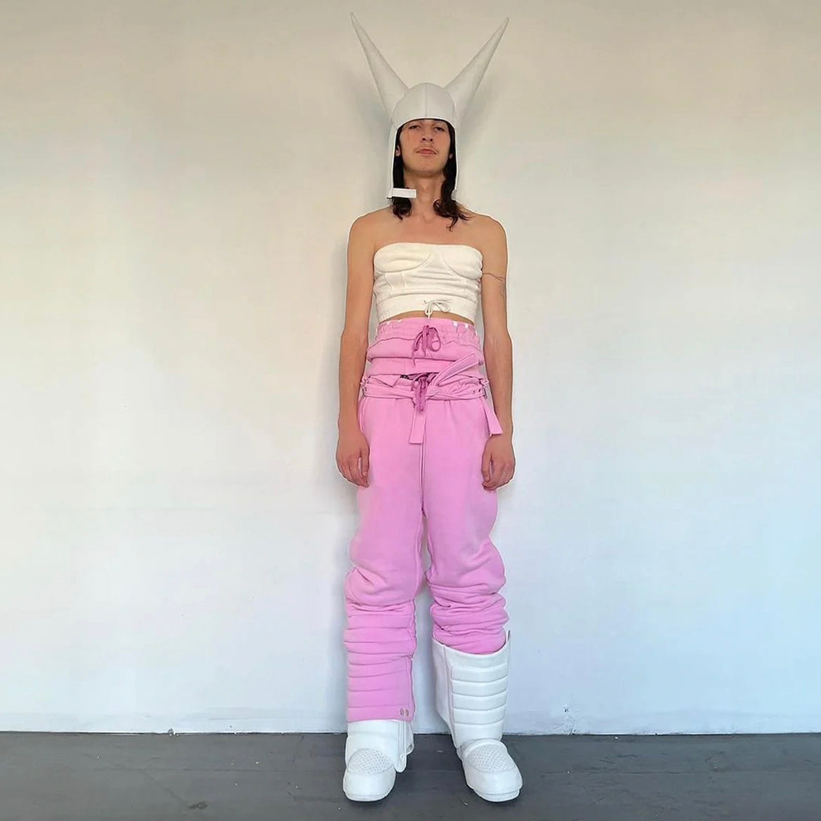 Anonymous Club Shayne Oliver White Devil Horns Leather Cap Playboicarti Same High Street Trend Punk Style Hip Hop Cap  Men's Women's  Hats Ngvp #1498