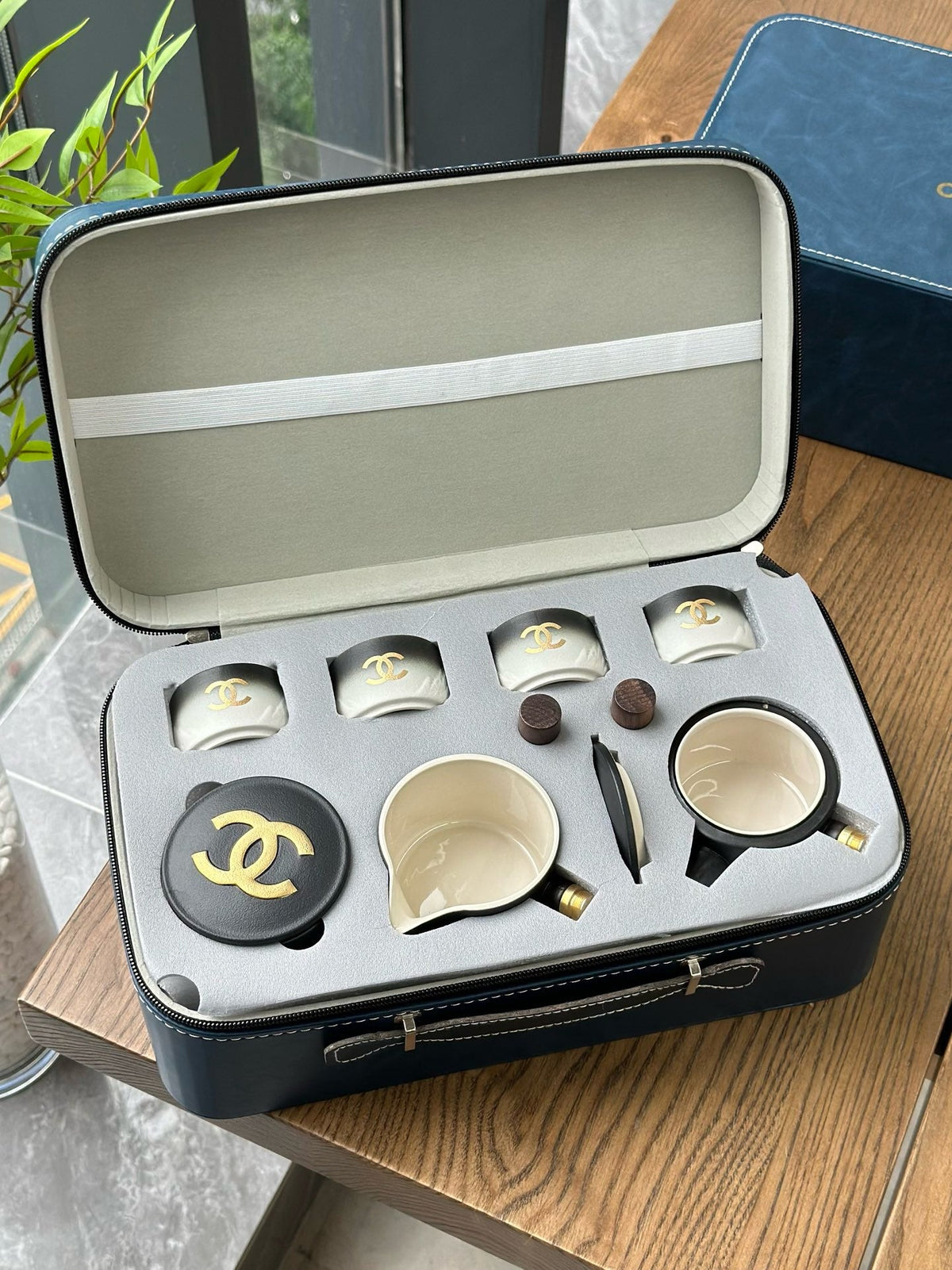 VIP Limited Edition Portable Gongfu Tea Set