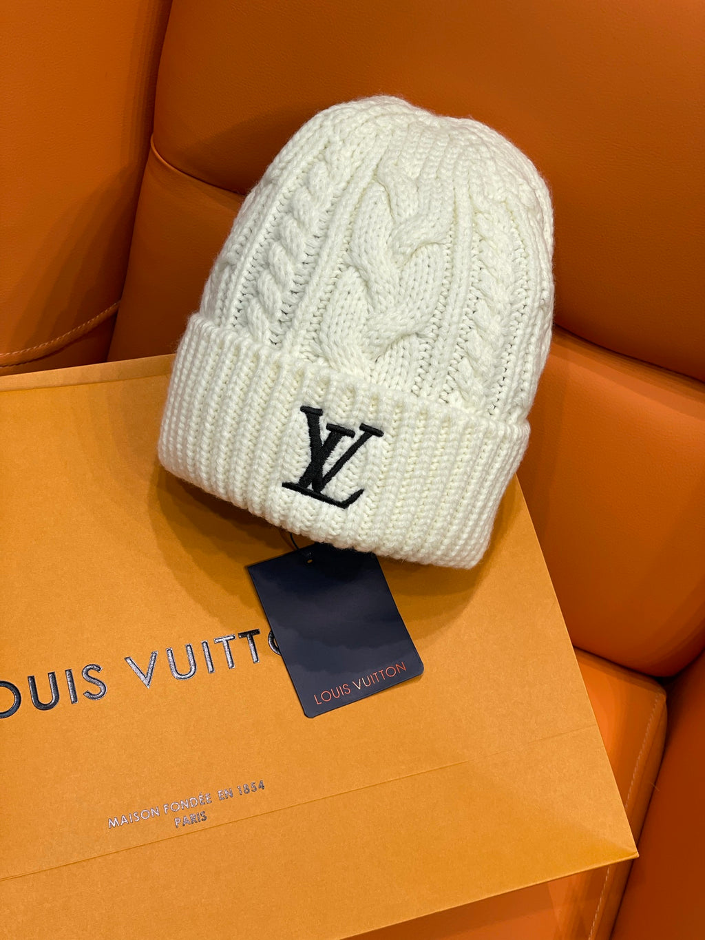 Louis Vuitton Only LV Mini Cable Beanie Hats #334493