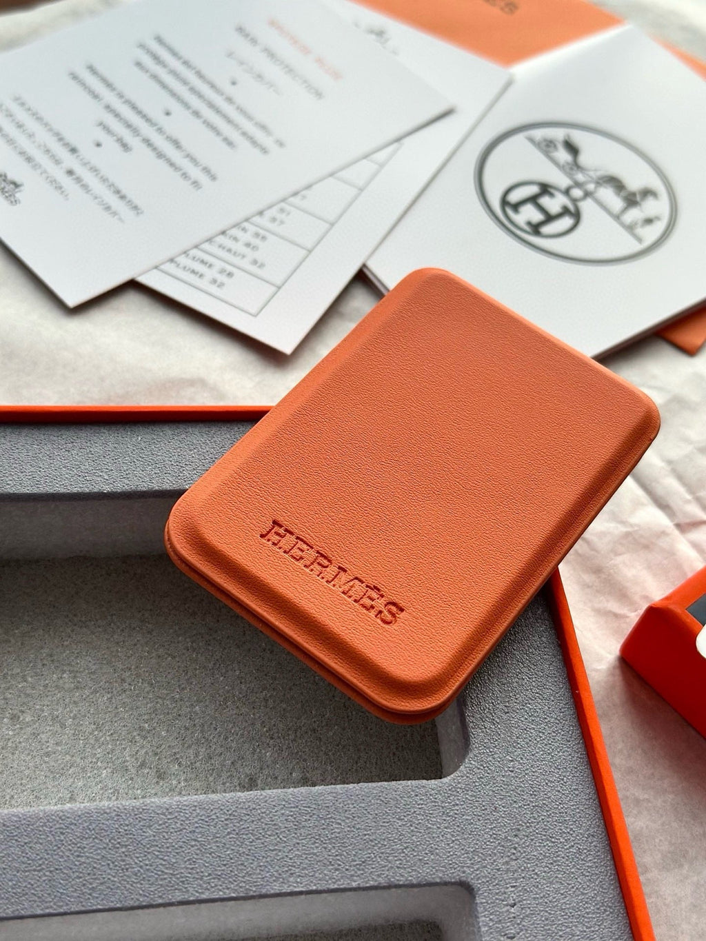 MagSafe Phone Wallet Stand