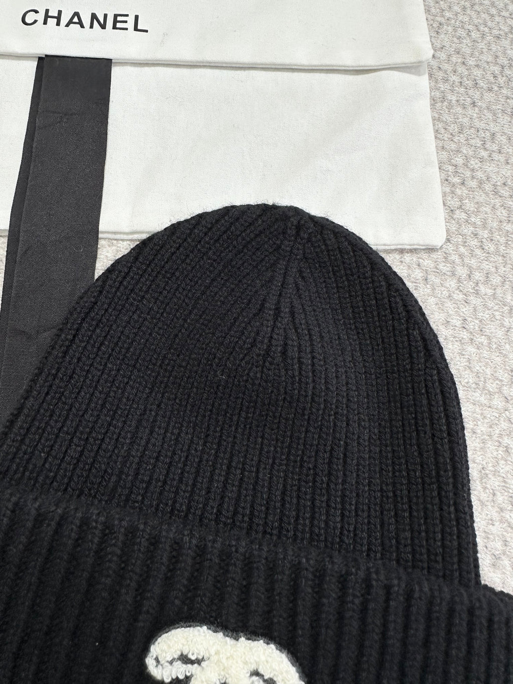 Chanel Women's Fall/Winter Casual Fashion Solid Color Double C Knit Cashmere Hat Hat Accessories #78628