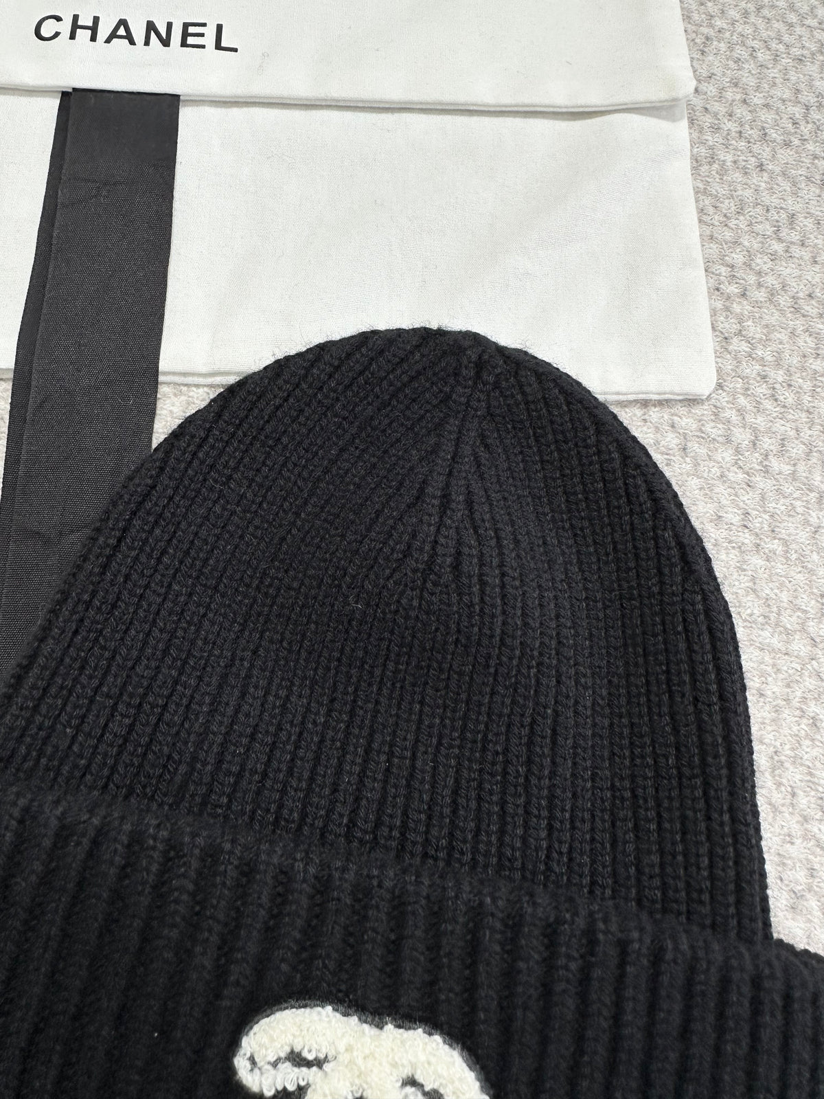Chanel Women's Fall/Winter Casual Fashion Solid Color Double C Knit Cashmere Hat Hat Accessories #78628