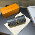 Damier Graphite Travel Colouring Set