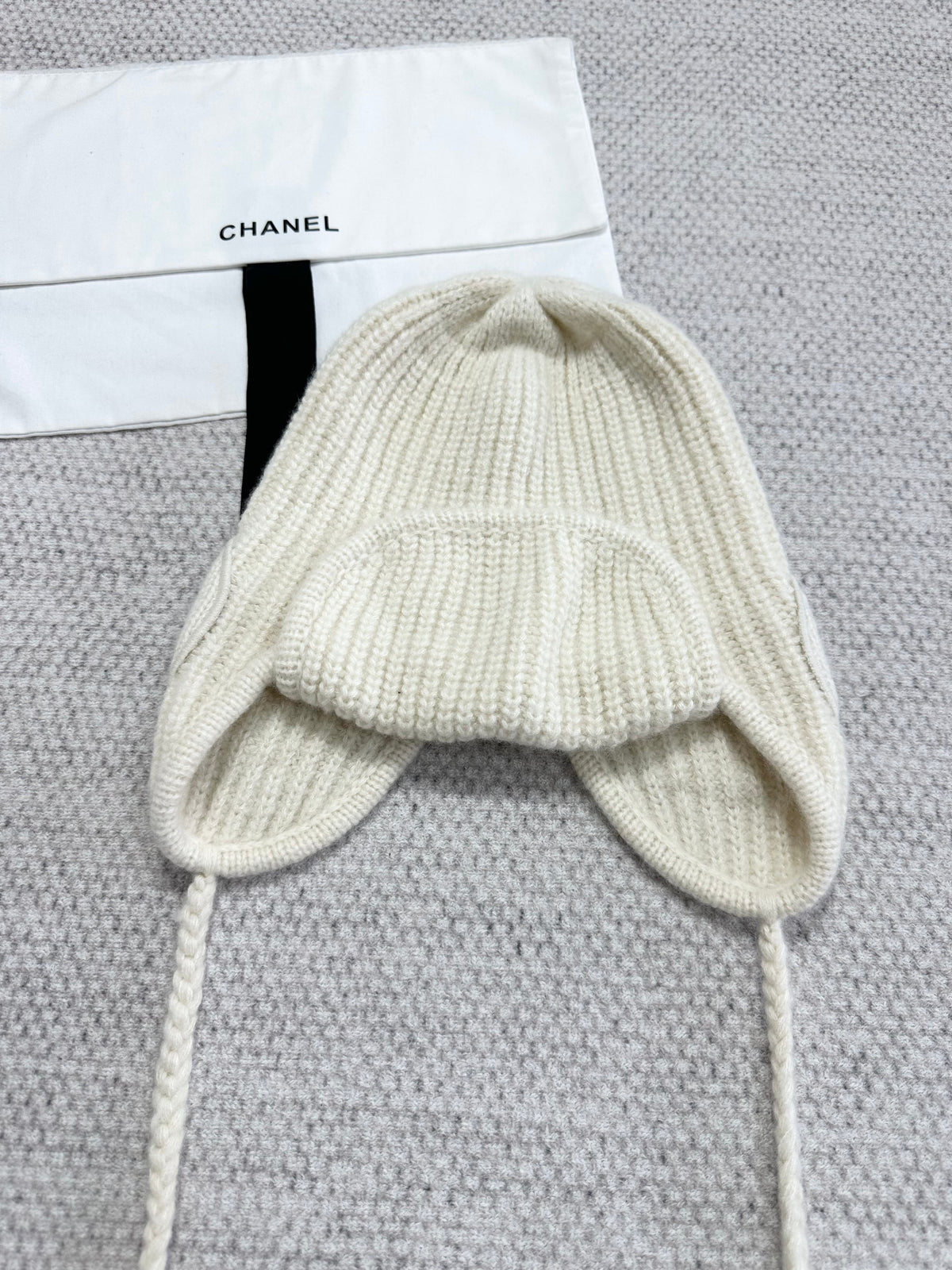 Chanel Women's Fall/Winter Fashion Casual Solid Color Double C Knit Pom Pom Hat Hat Accessories #78629