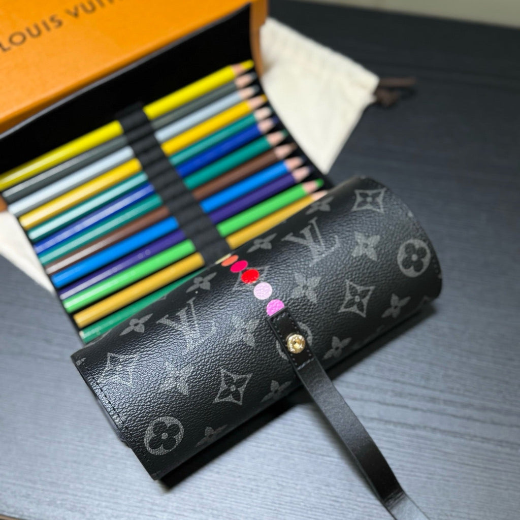Monogram Eclipse Travel Colouring Set