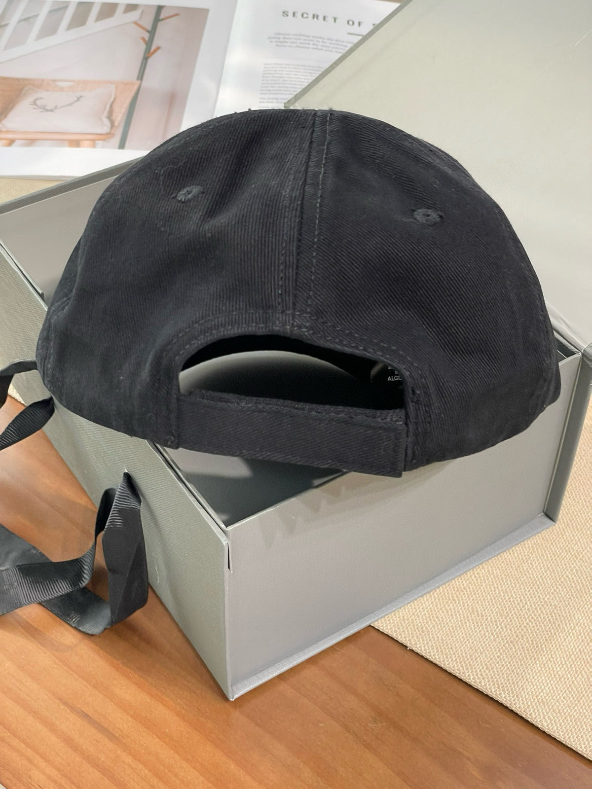Balenciaga Men's and Women's Solid Color Embroidered Logo Design Cotton Duck Cap Hat #75922