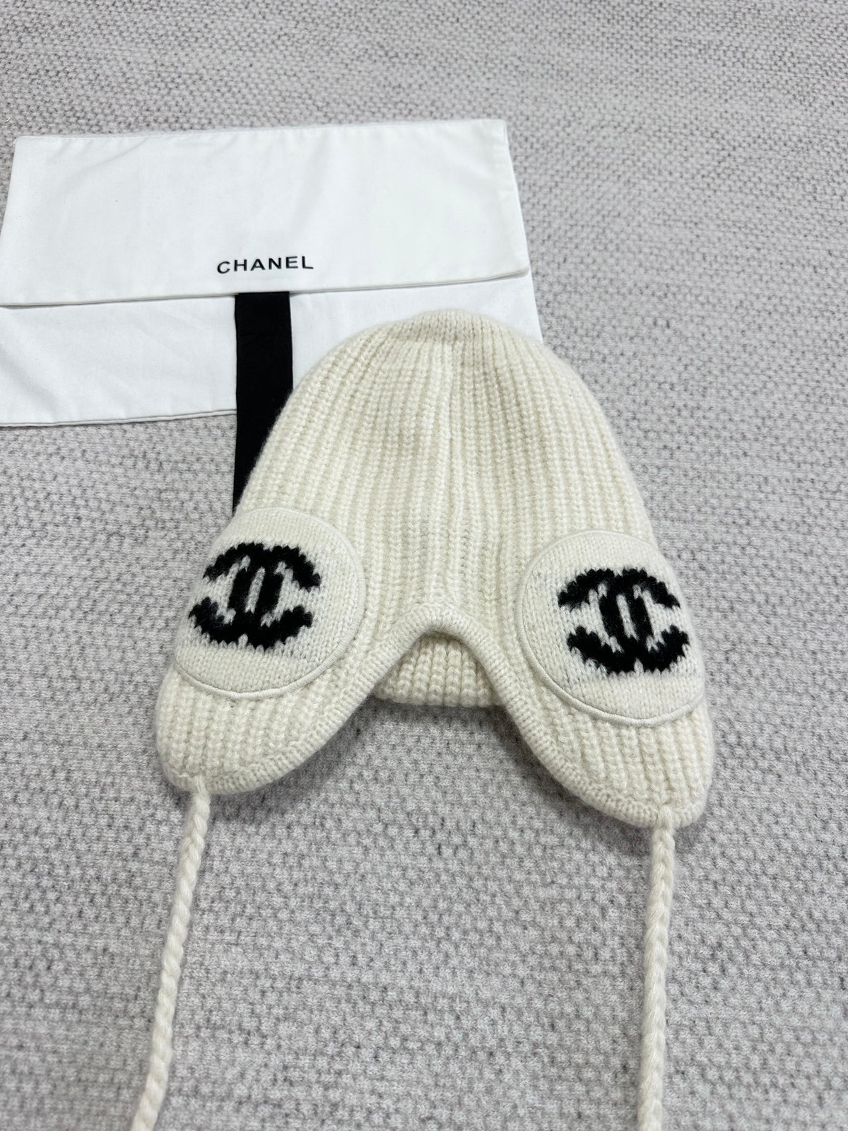 Chanel Women's Fall/Winter Fashion Casual Solid Color Double C Knit Pom Pom Hat Hat Accessories #78629