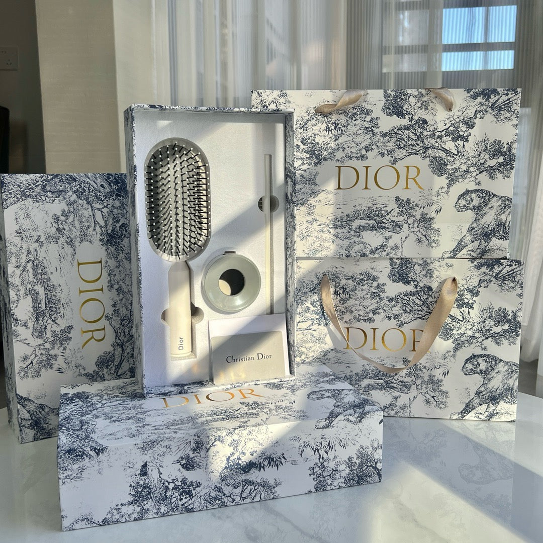 Toile de Jouy Hair Brush Gift Set