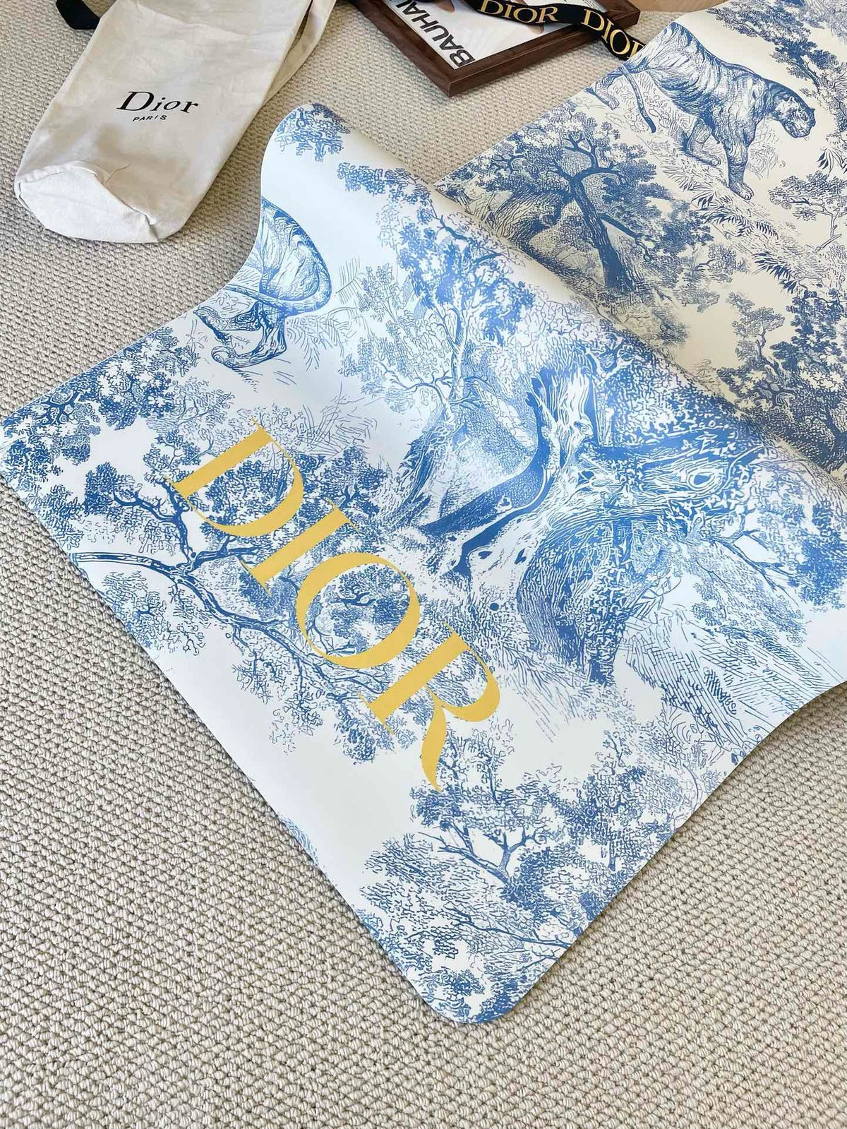 Toile de Jouy Yoga Mat