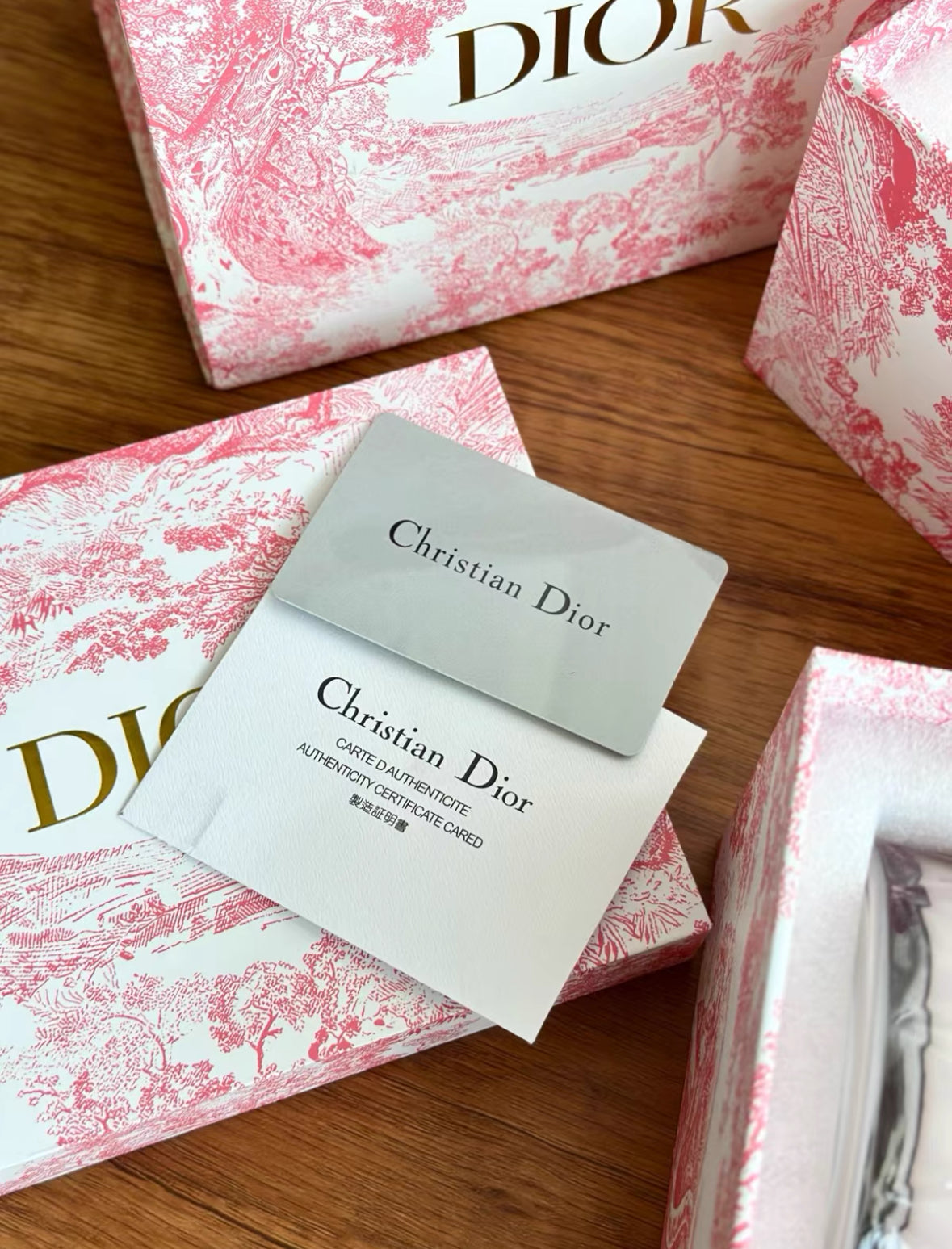 Toile de Jouy Faceted Glass Scented Candle