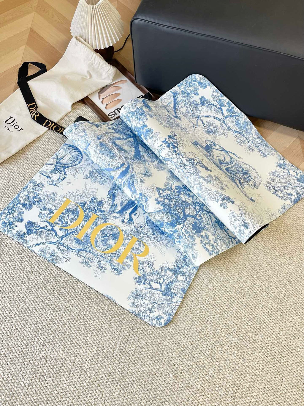 Toile de Jouy Yoga Mat