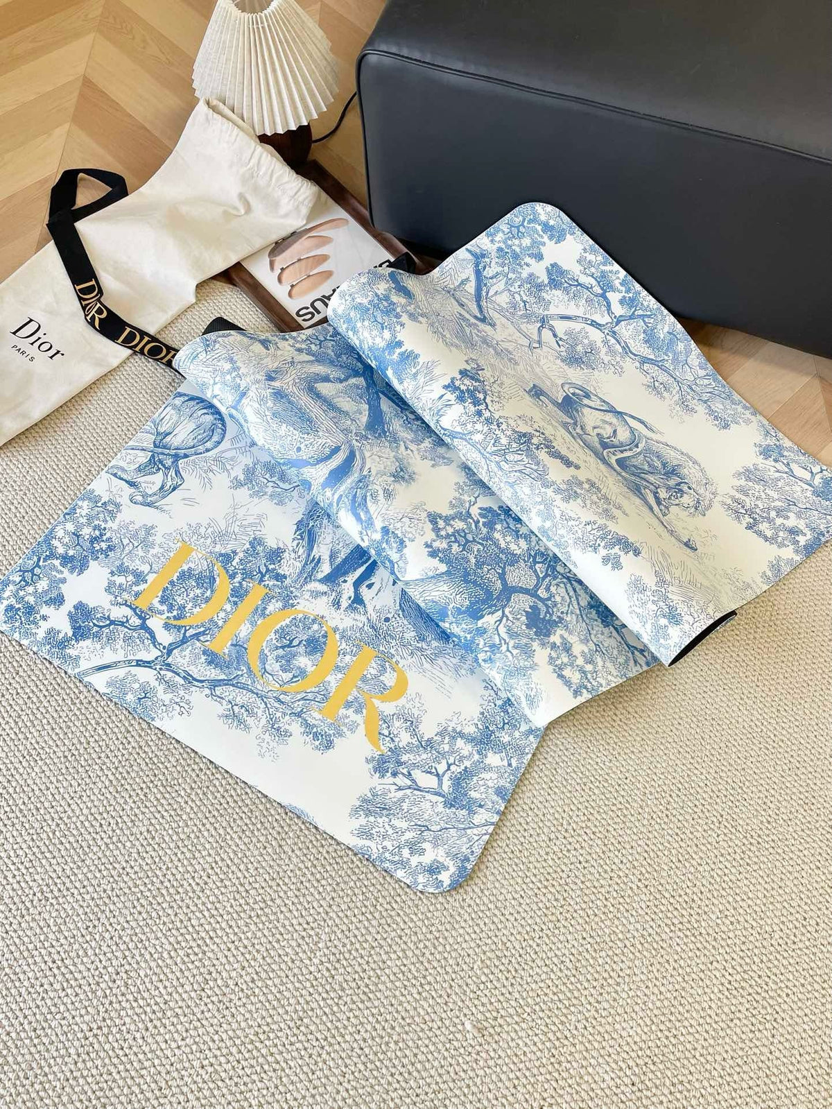Toile de Jouy Yoga Mat