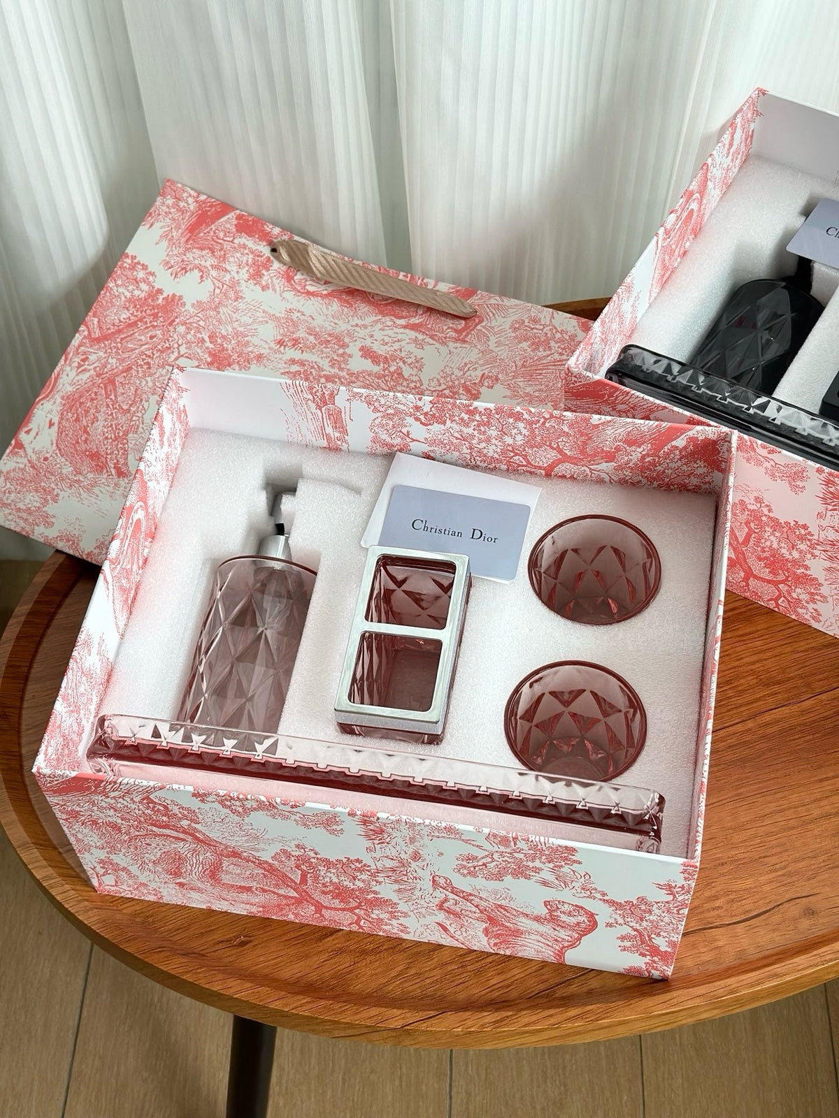Toile de Jouy Bathroom Collection Gift Set