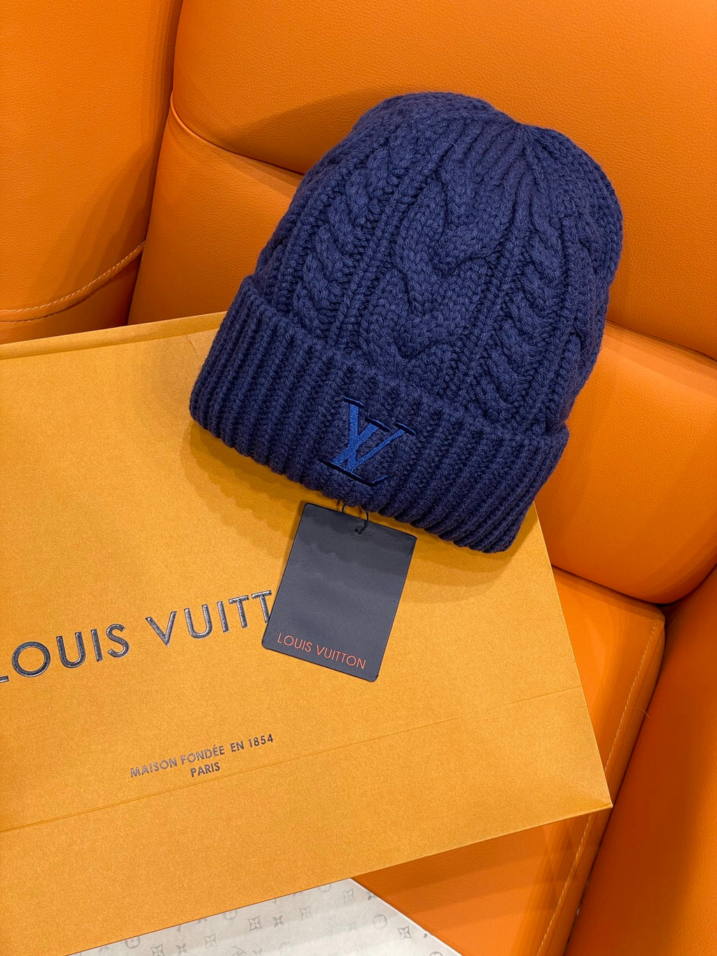 Louis Vuitton Only LV Mini Cable Beanie Hats #334493
