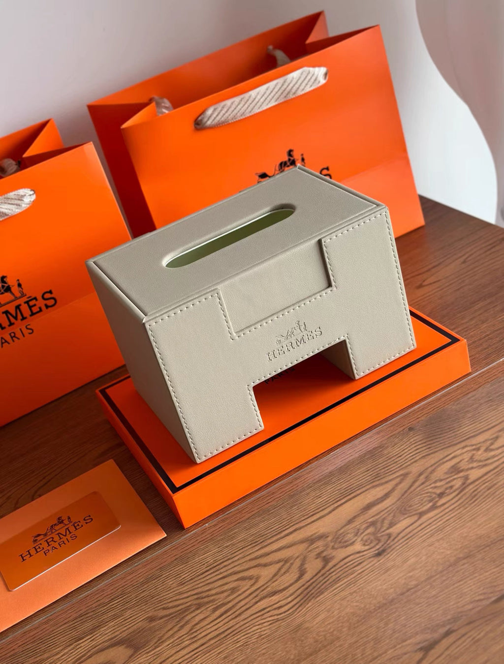 Pleiade en Casaque Tissue Box