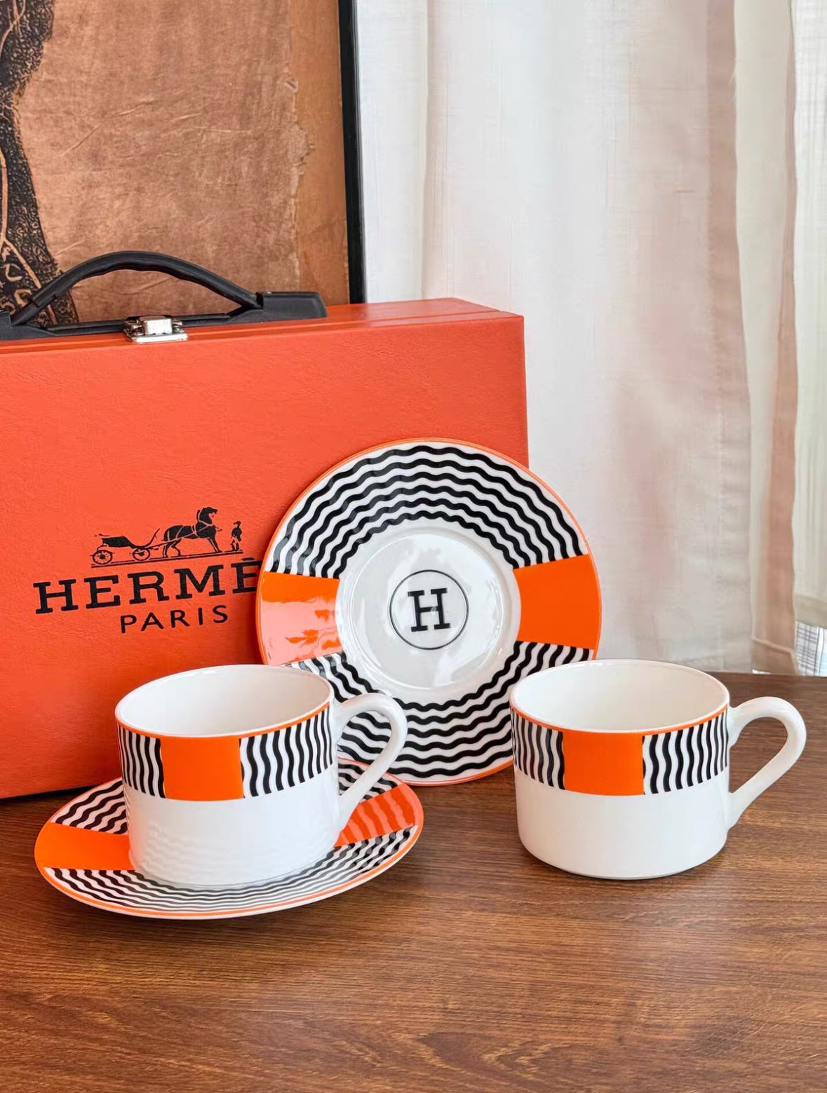 H Déco Tea Cup & Saucer Set