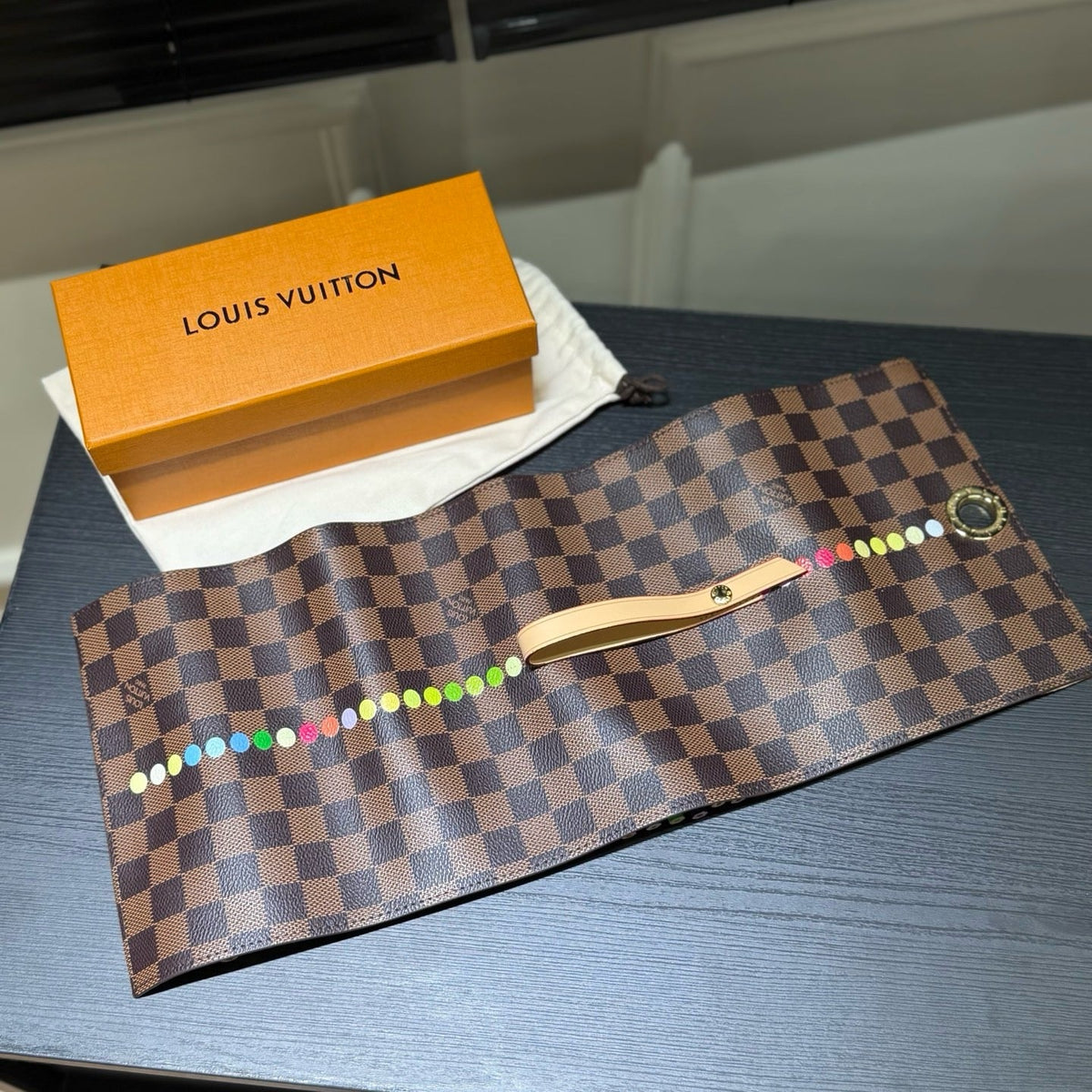 Damier Ebene Travel Colouring Set