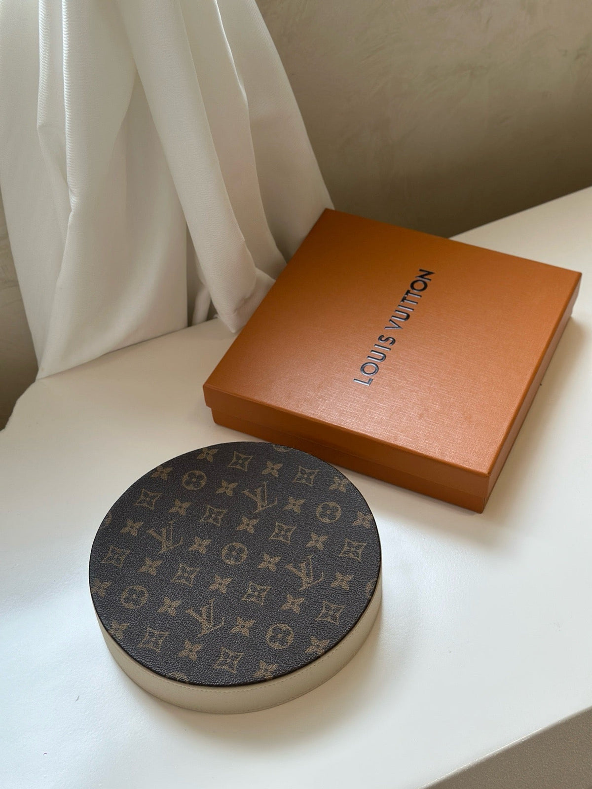 Flora Round Tray MM