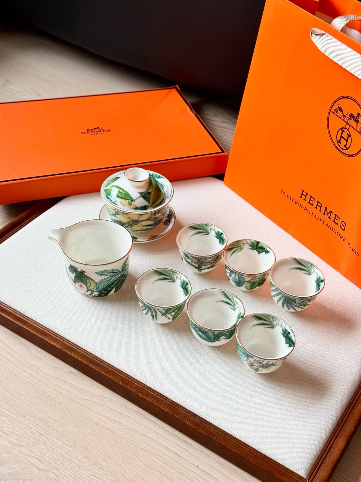 Porcelain Gaiwan Tea Set 8 Piece Gift Box Set