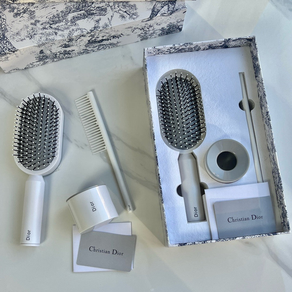 Toile de Jouy Hair Brush Gift Set