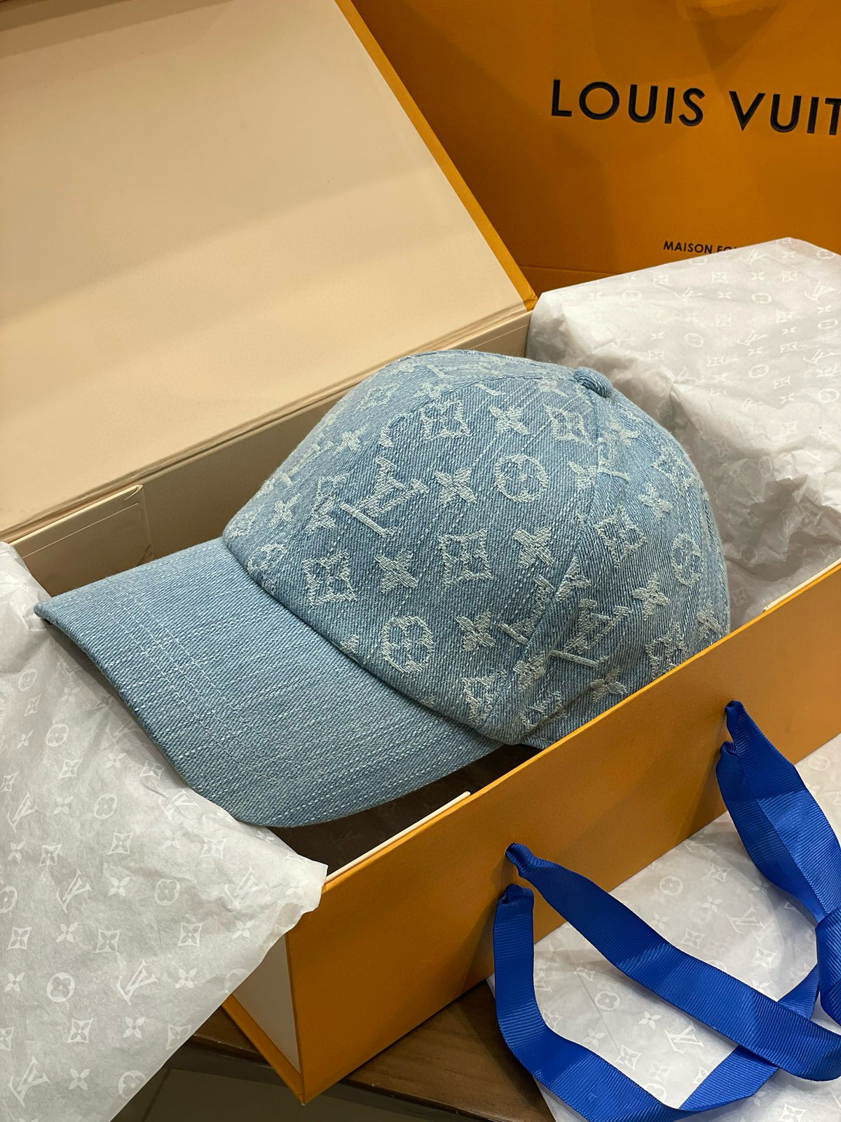 Louis Vuitton Men's And Women's Solid Color Letter Jacquard Cotton Duck Tongue Cap Hat #76291