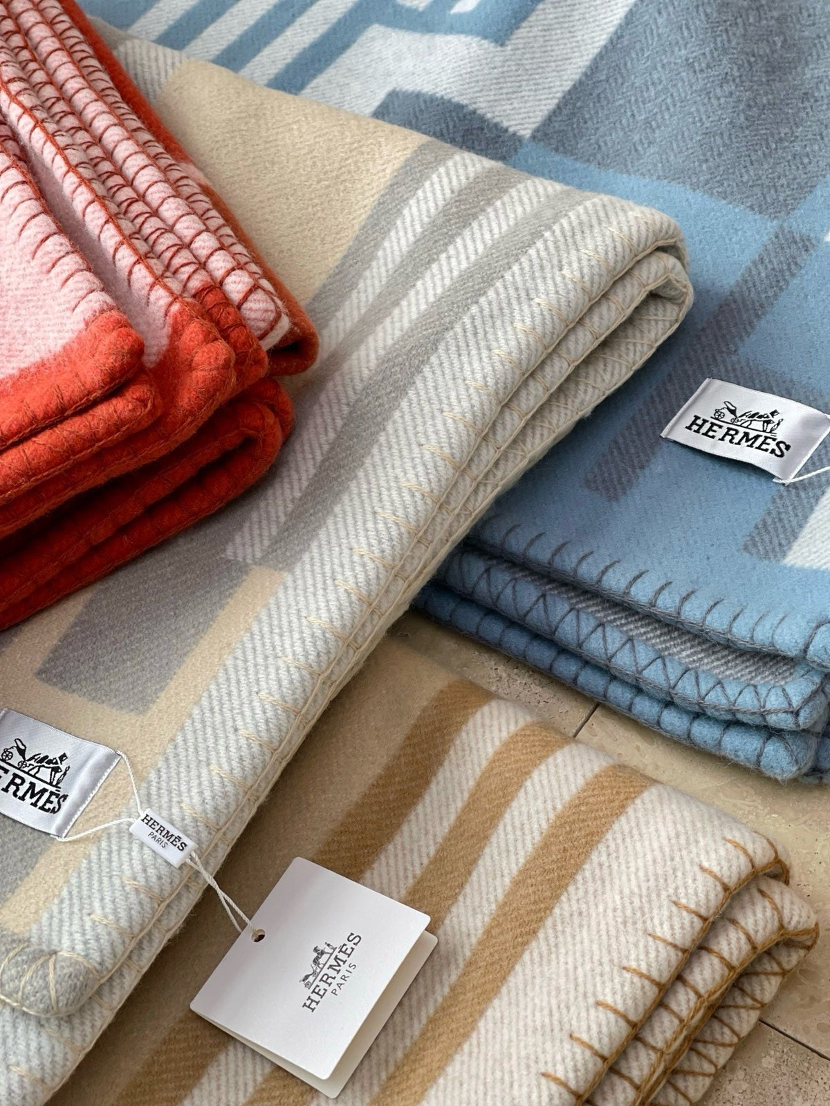 H Deco Blanket