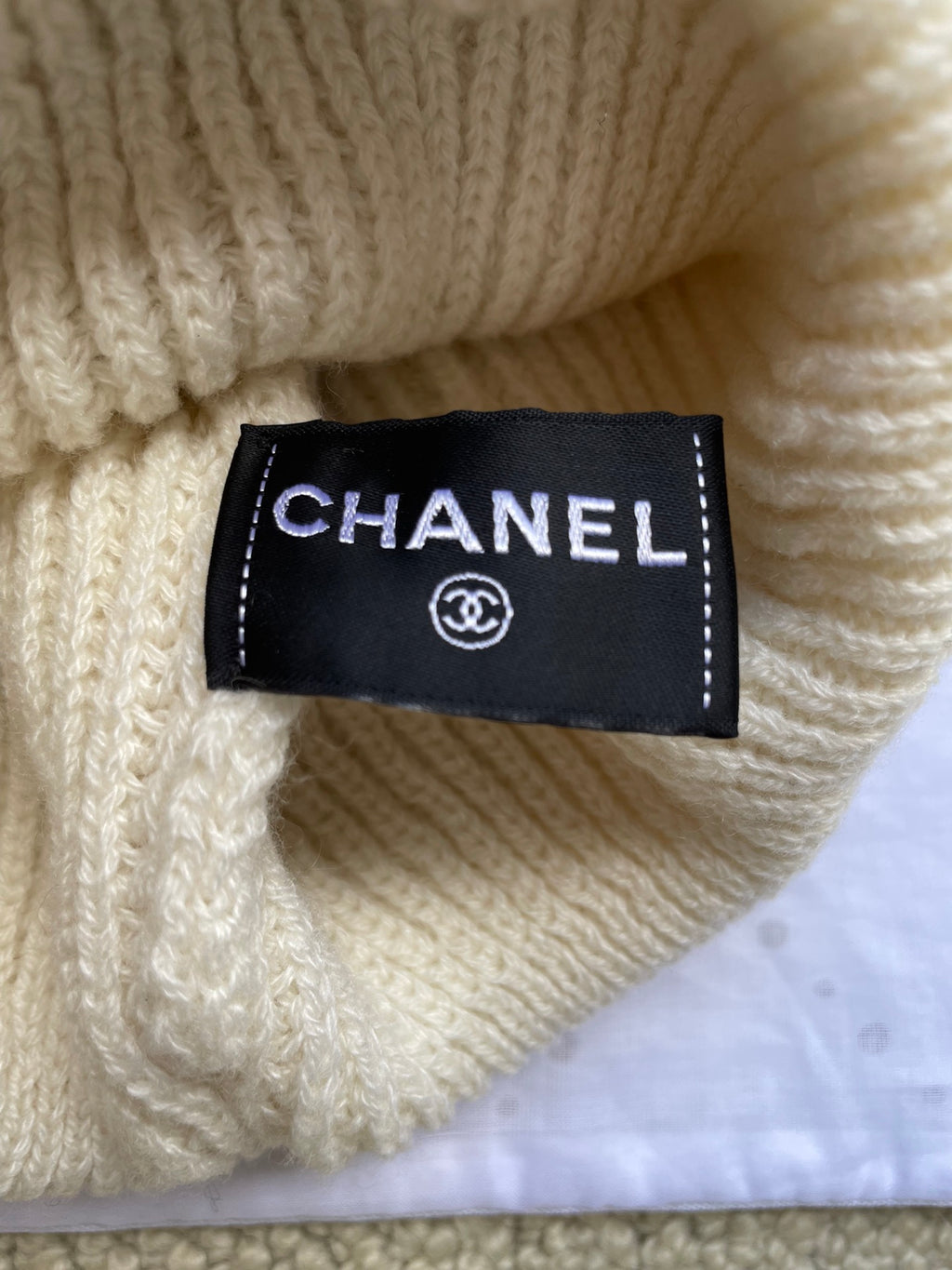 Chanel  Men's And Women's Fall/winter Fashion Casual Solid Color Knit Logo Thick Beanie Hat  Accessories #79339