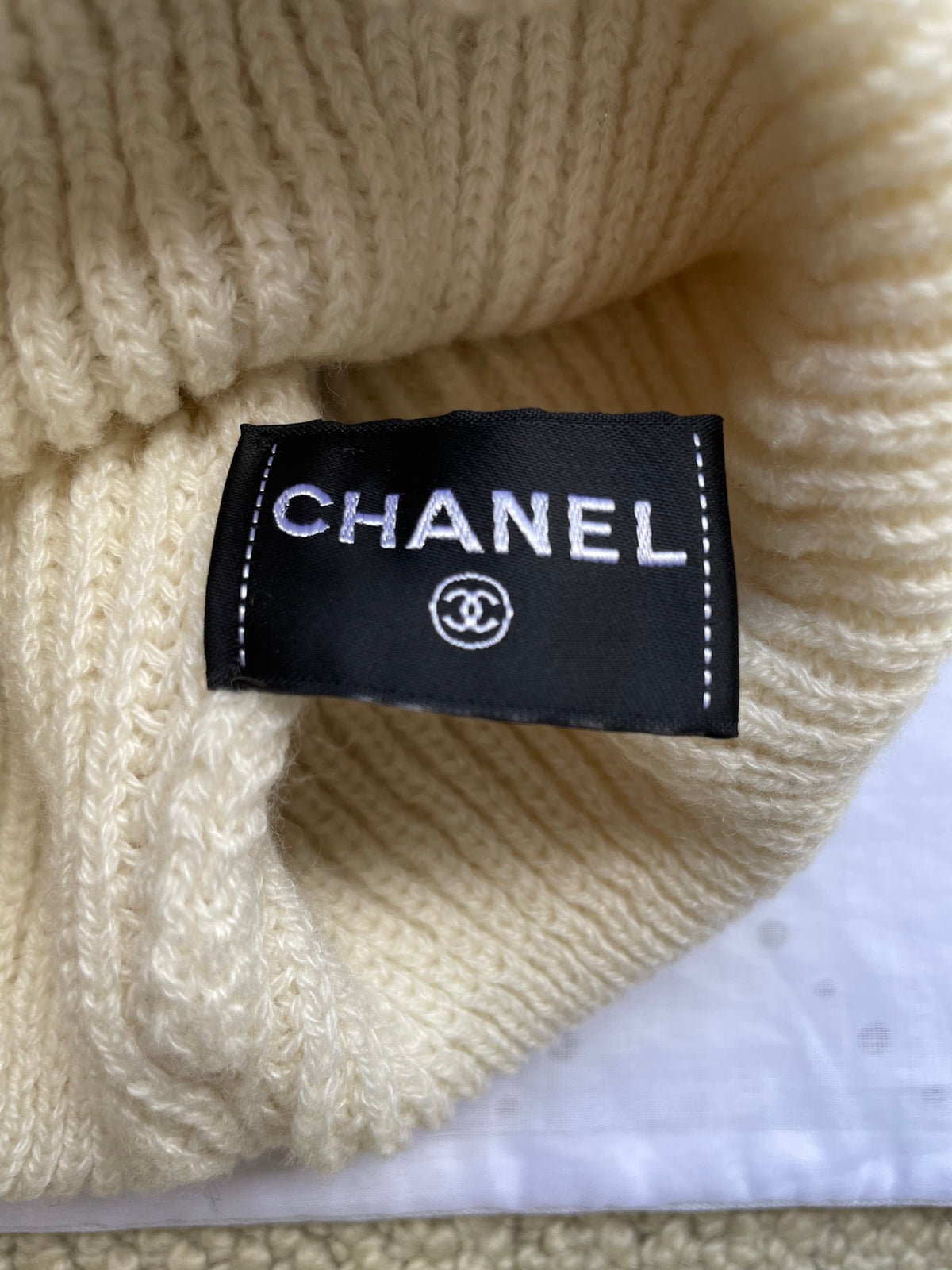 Chanel  Men's And Women's Fall/winter Fashion Casual Solid Color Knit Logo Thick Beanie Hat  Accessories #79339