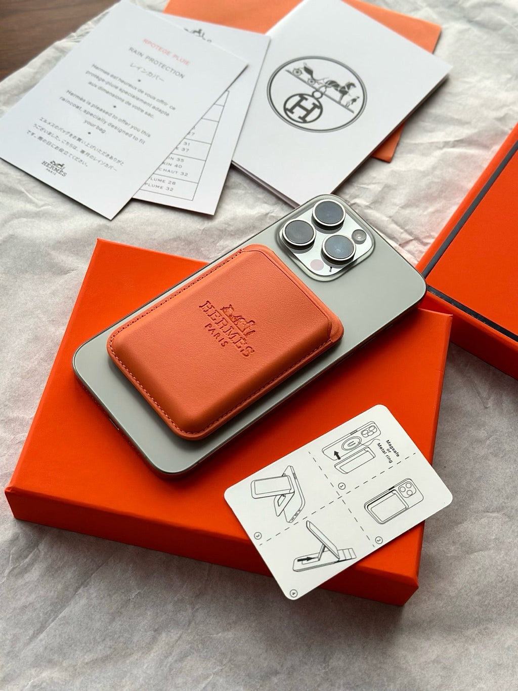 MagSafe Phone Wallet Stand
