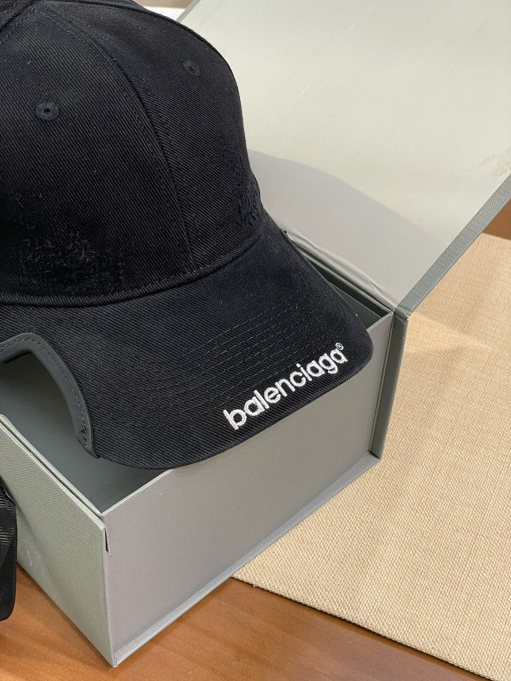 Balenciaga Men's and Women's Solid Color Embroidered Logo Design Cotton Duck Cap Hat #75922
