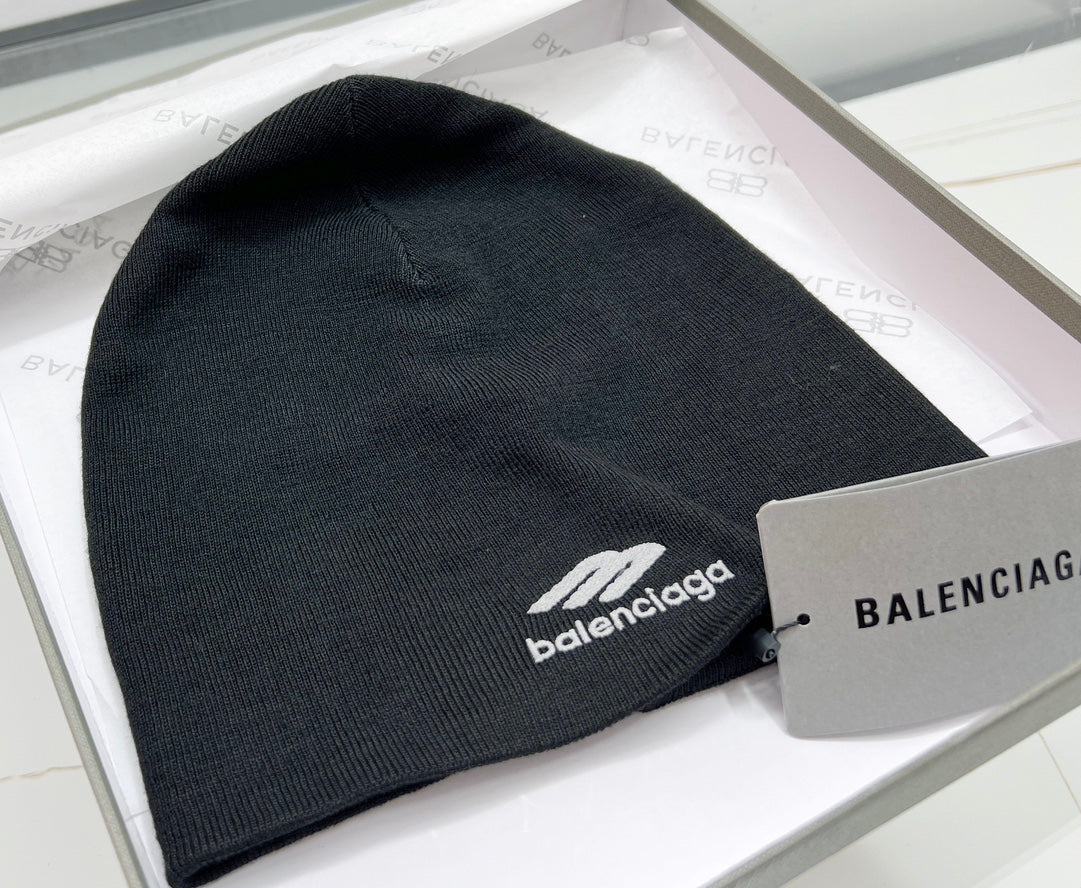 Balenciaga Women's Autumn and Winter Solid Color Knitted Warm Fleece Hat Cap #73784