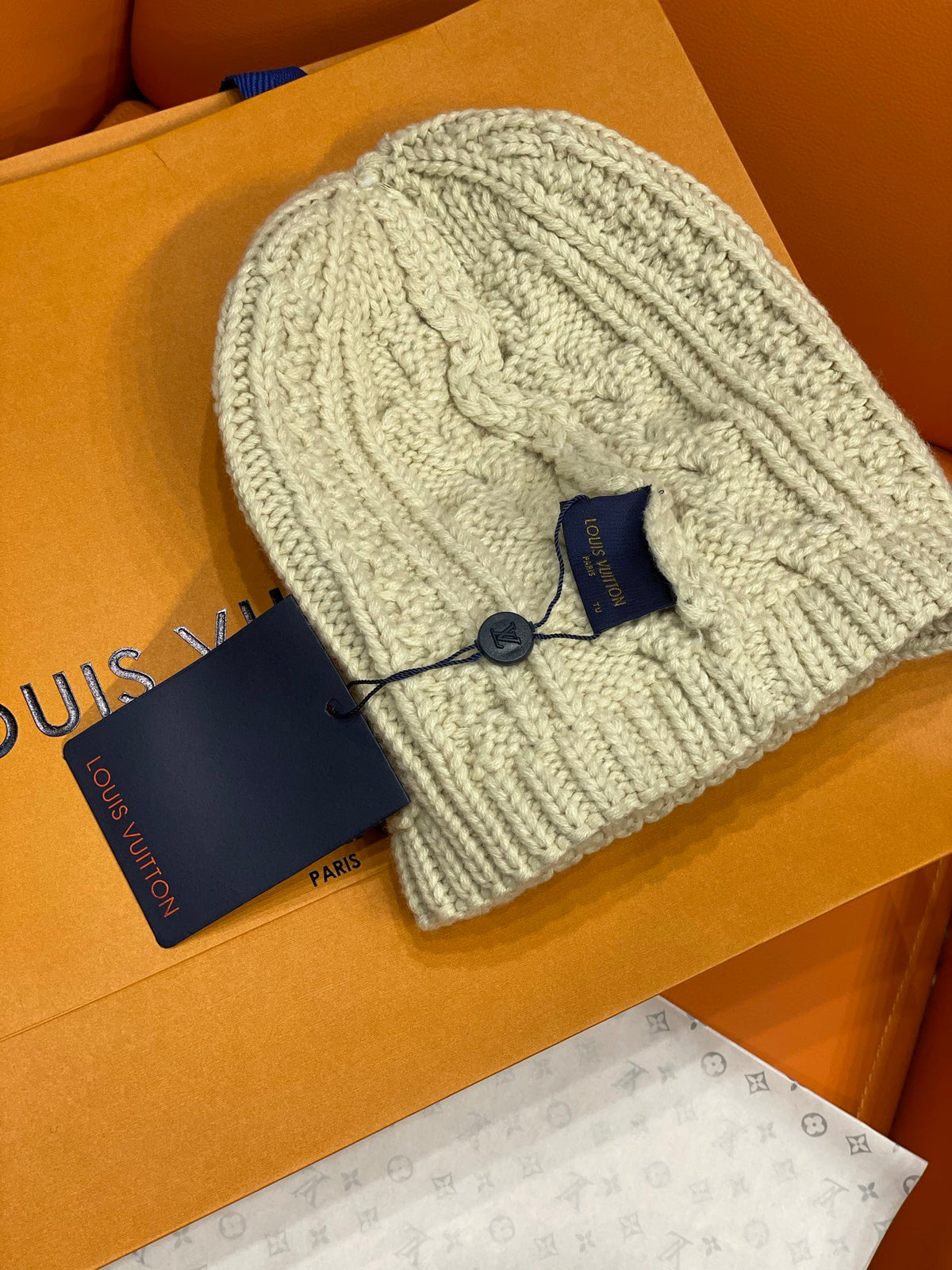 Louis Vuitton Only LV Mini Cable Beanie Hats #334493