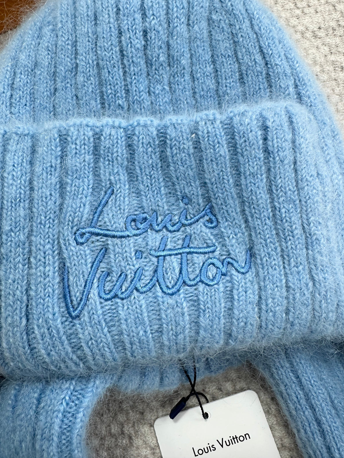 Louis Vuitton Script Beanie Hat Accessories #333616
