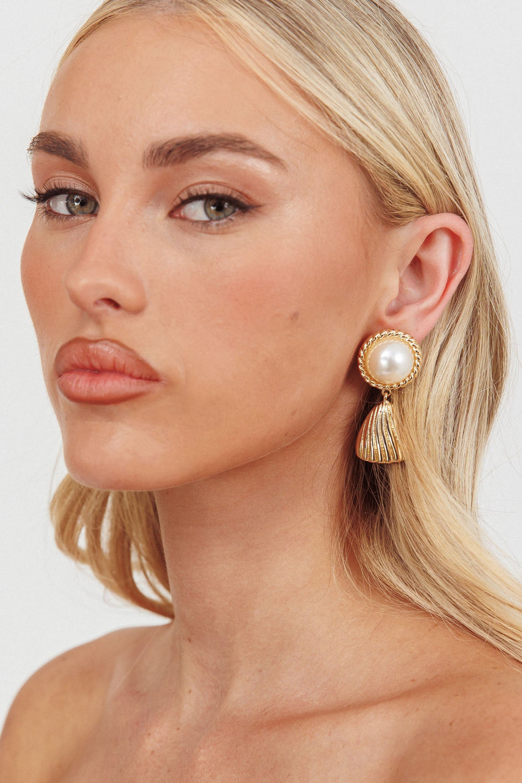 Valentina Tassel Pearl Earrings Gold/Pearl