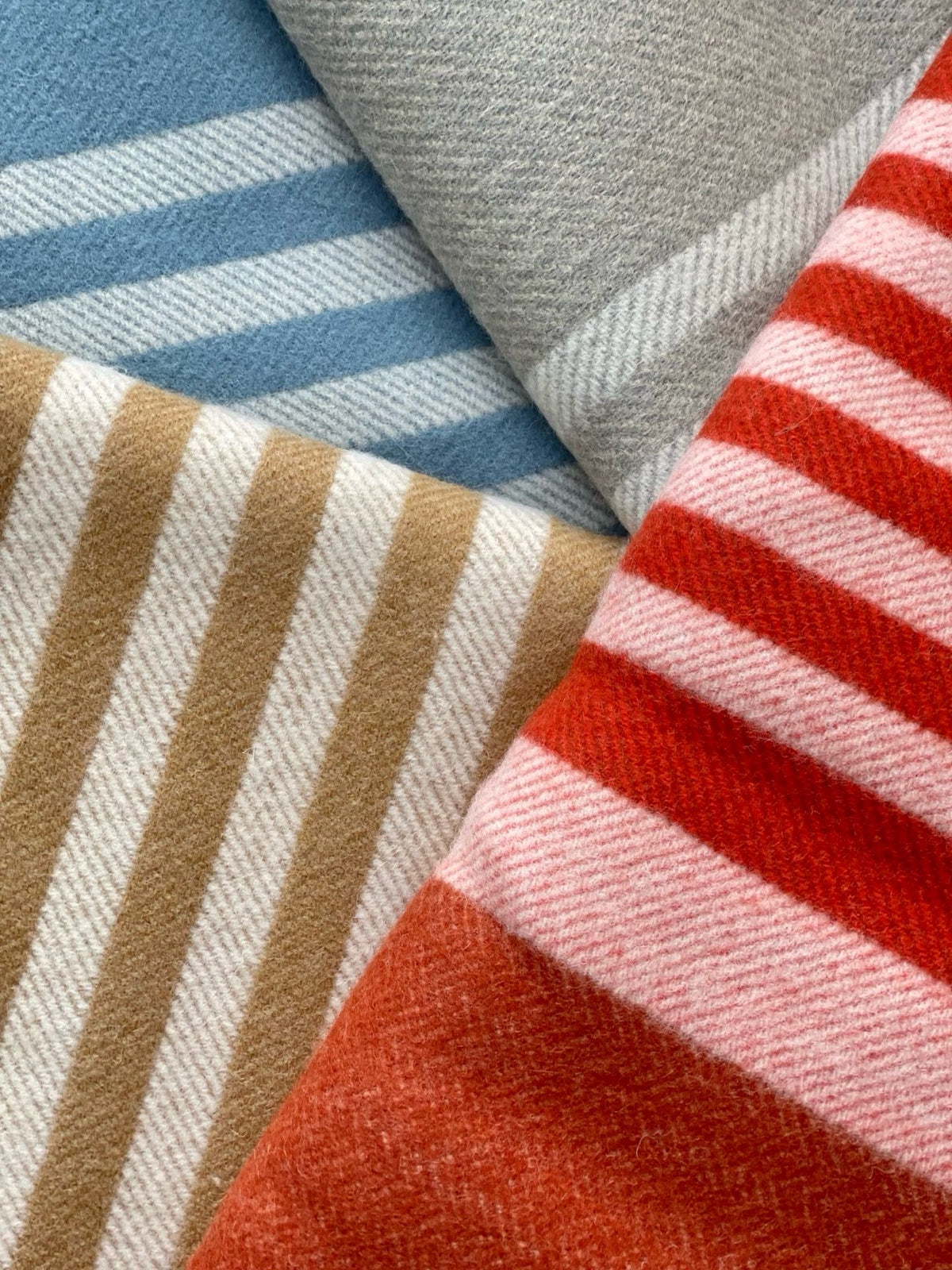 H Deco Blanket