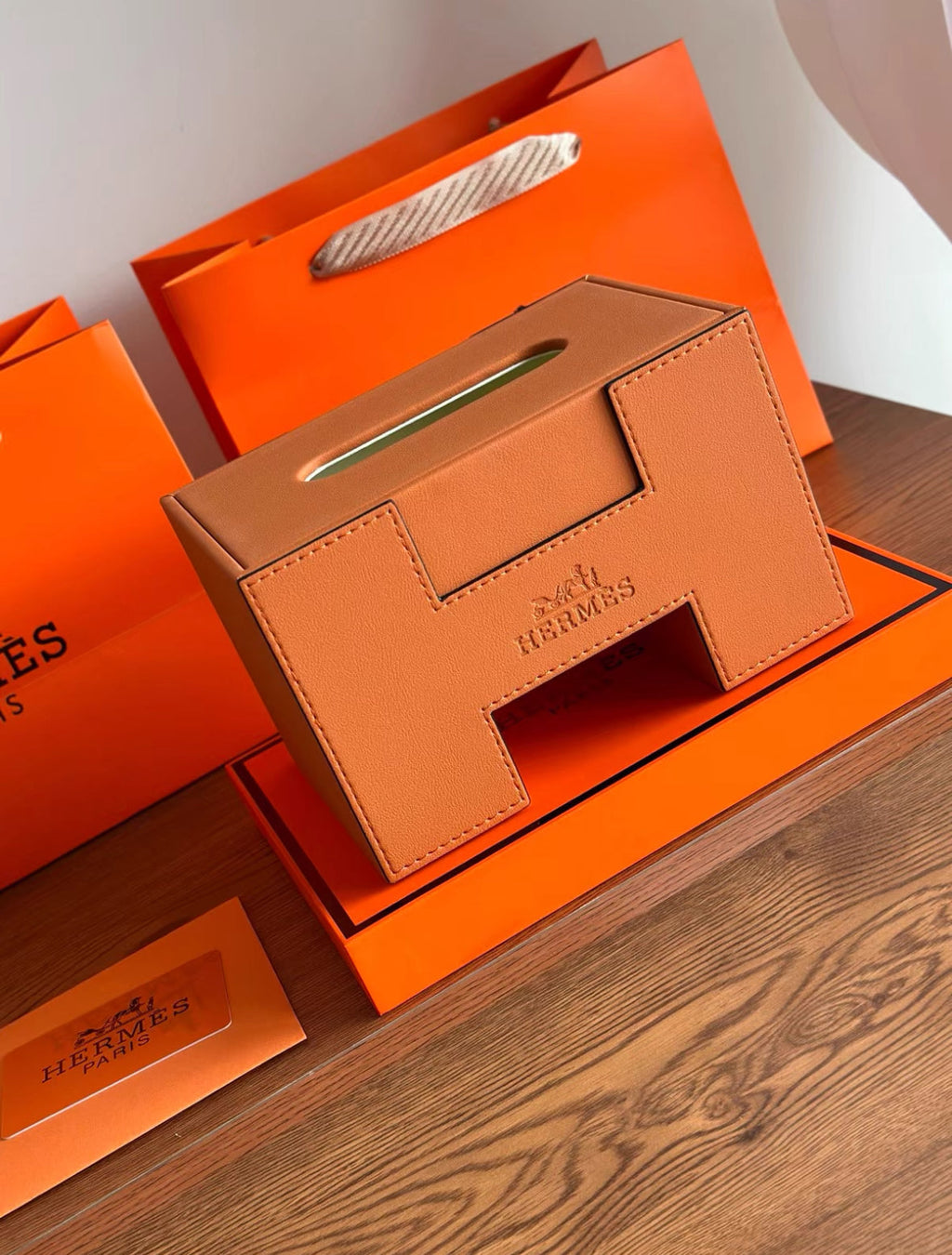 Pleiade en Casaque Tissue Box