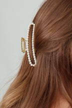 Ellie Pearl Square Claw Gold