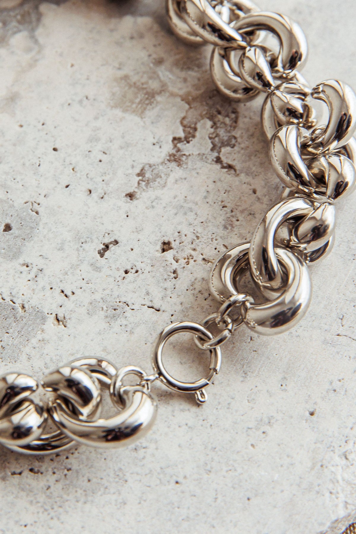 Kat Irregular Choker Necklace Dark Silver