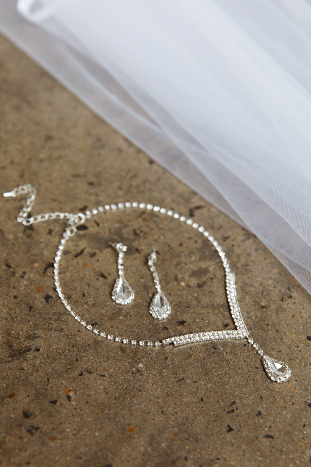 Melissa Diamante Necklace and Earrings Set Silver
