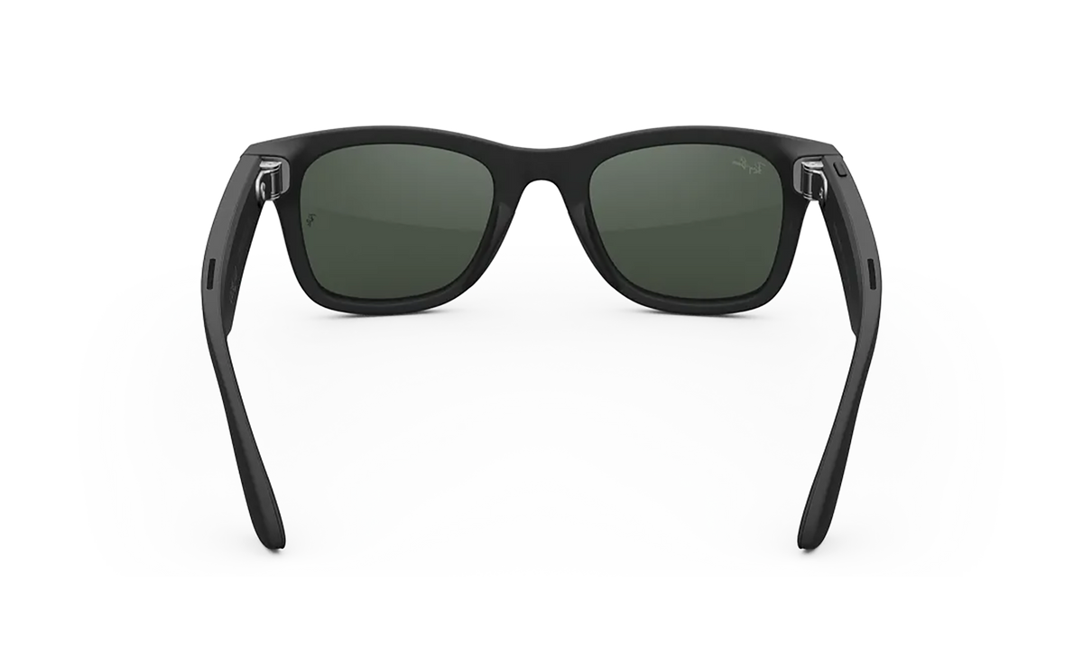 Meta Wayfarer Sunglasses Black/Polar Gradient 0RW4006